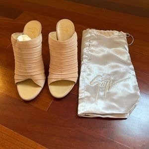 Giuseppe Zanotti Pink Suede Sandals